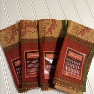 Autumn Leaf Table Linens - Red and Green